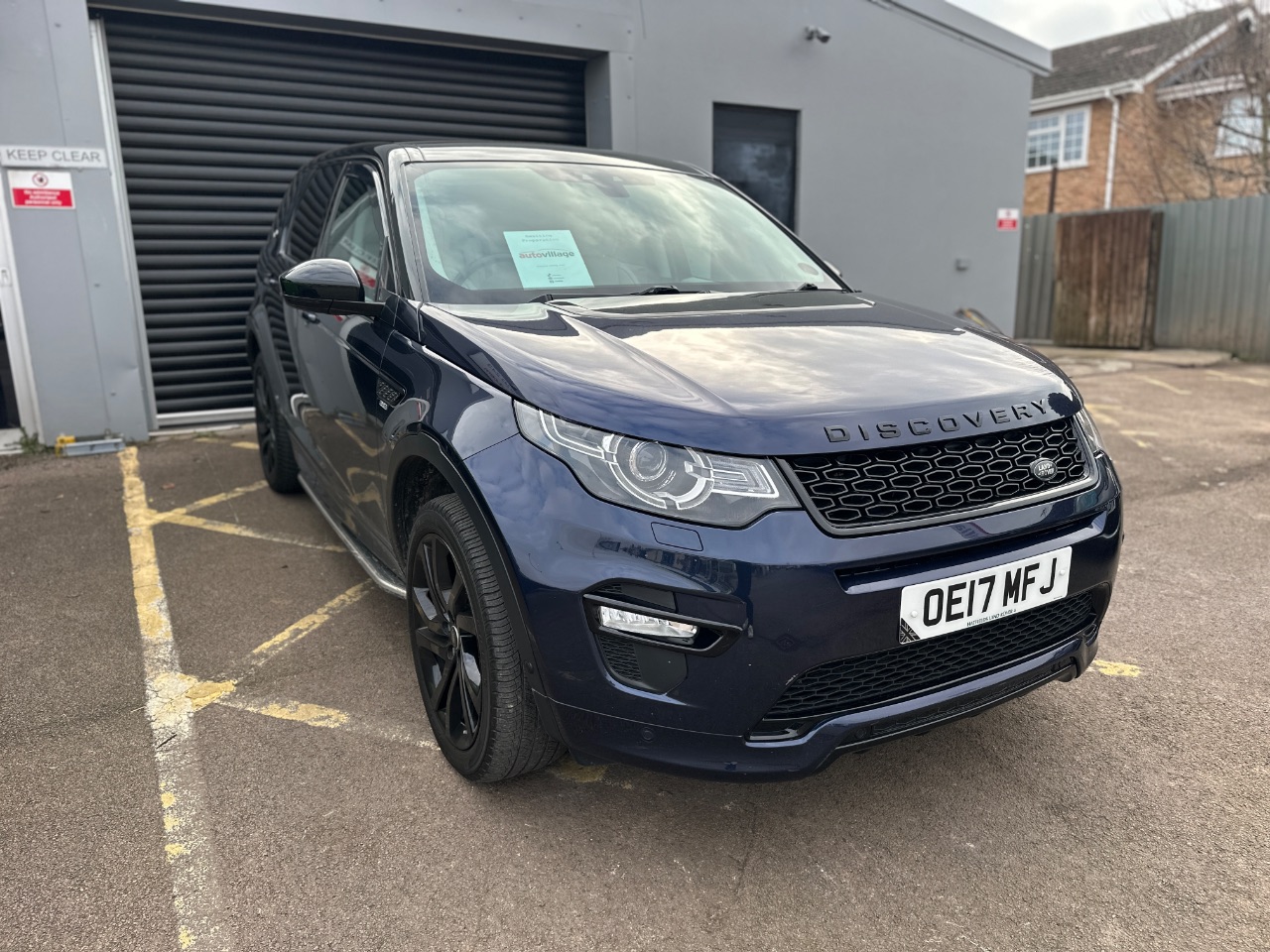 Main listing image - Land Rover Discovery Sport