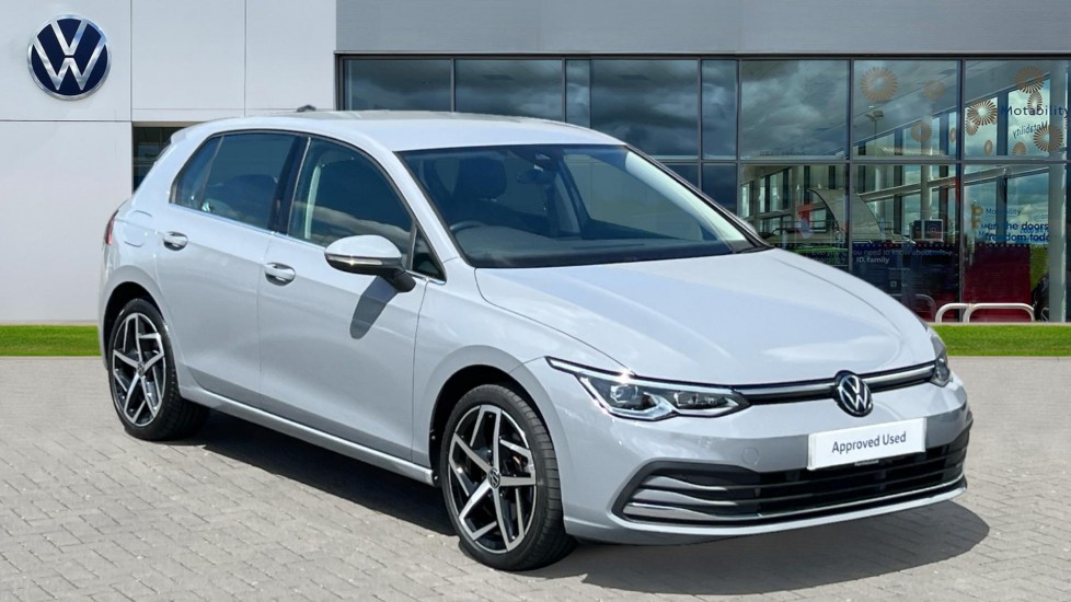 Main listing image - Volkswagen Golf