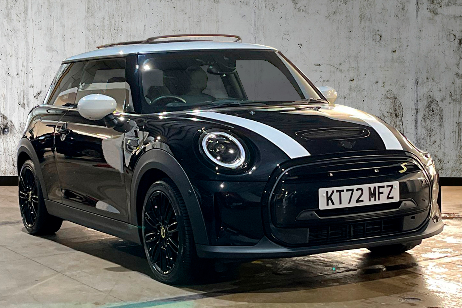 Main listing image - MINI Electric