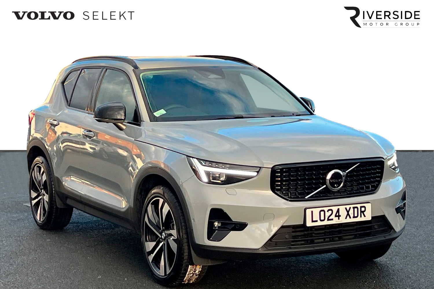 Main listing image - Volvo XC40