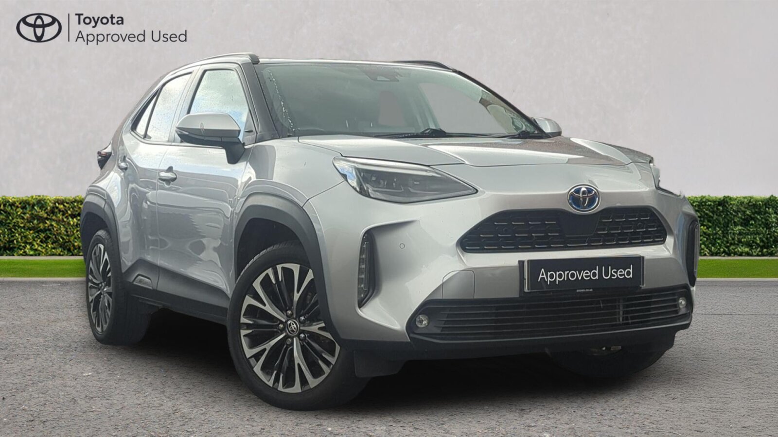 Main listing image - Toyota Yaris Cross