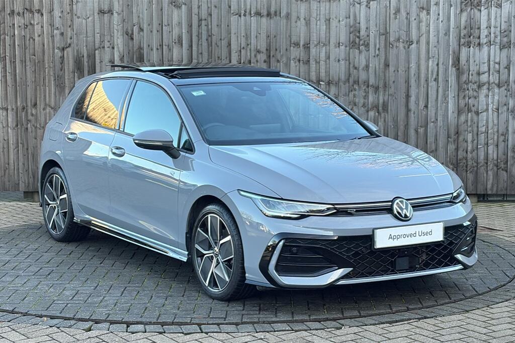 Main listing image - Volkswagen Golf