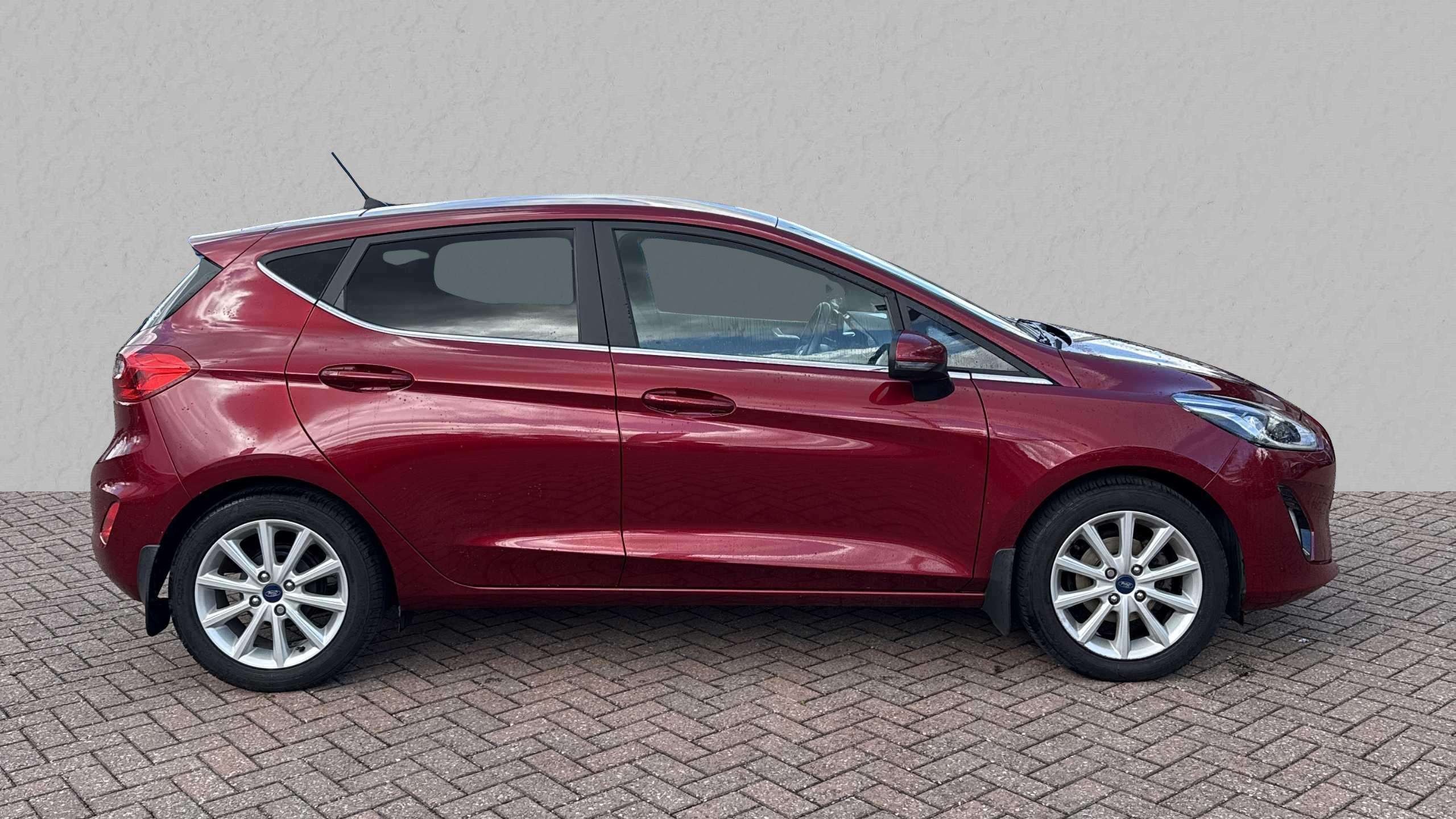 Main listing image - Ford Fiesta