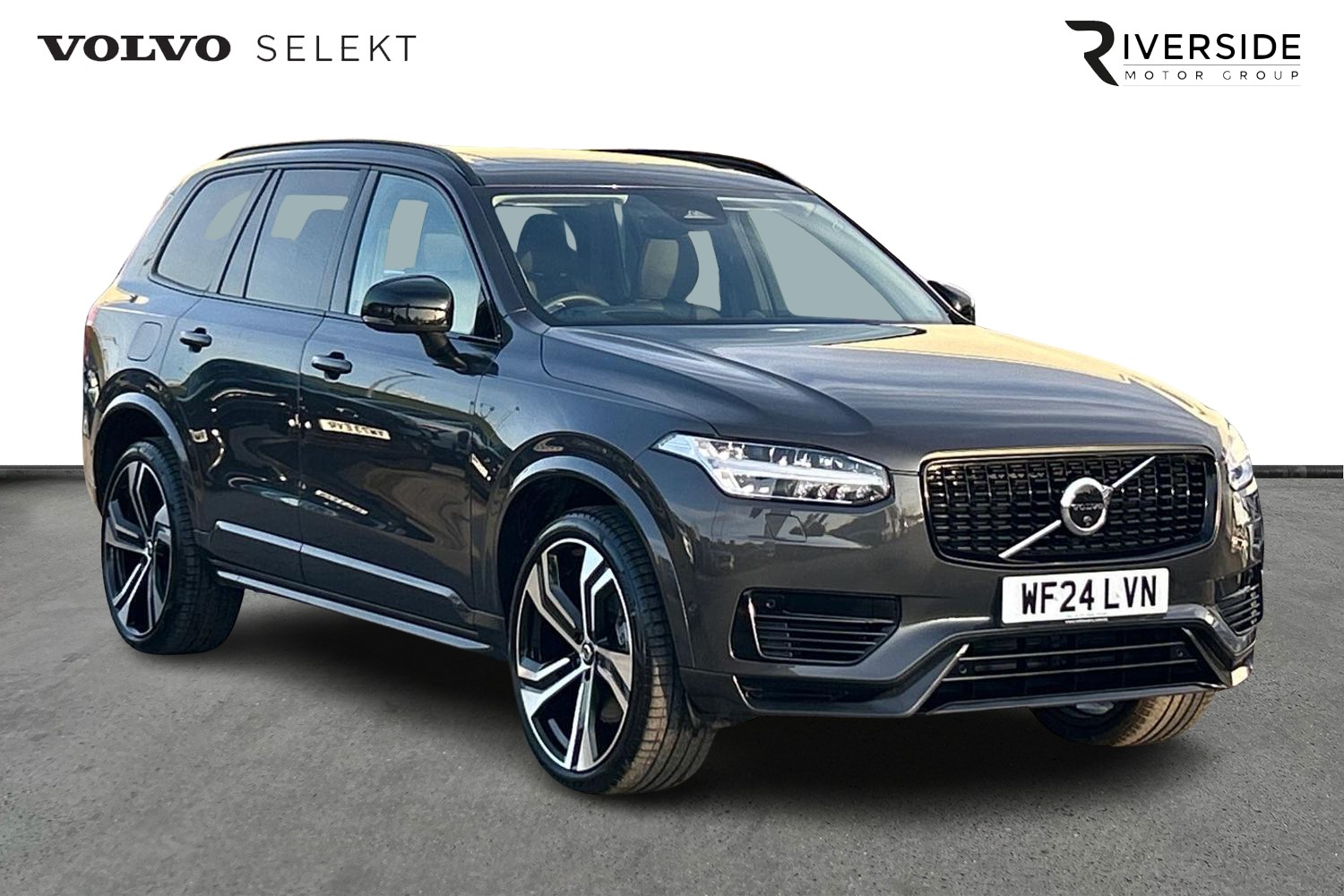 Main listing image - Volvo XC90