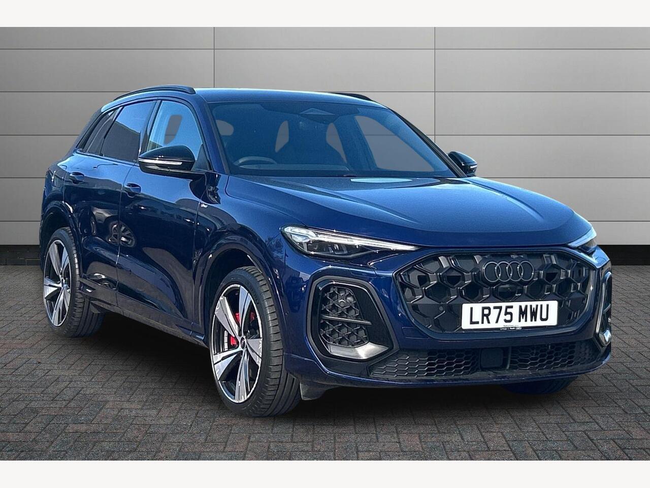 Main listing image - Audi Q5