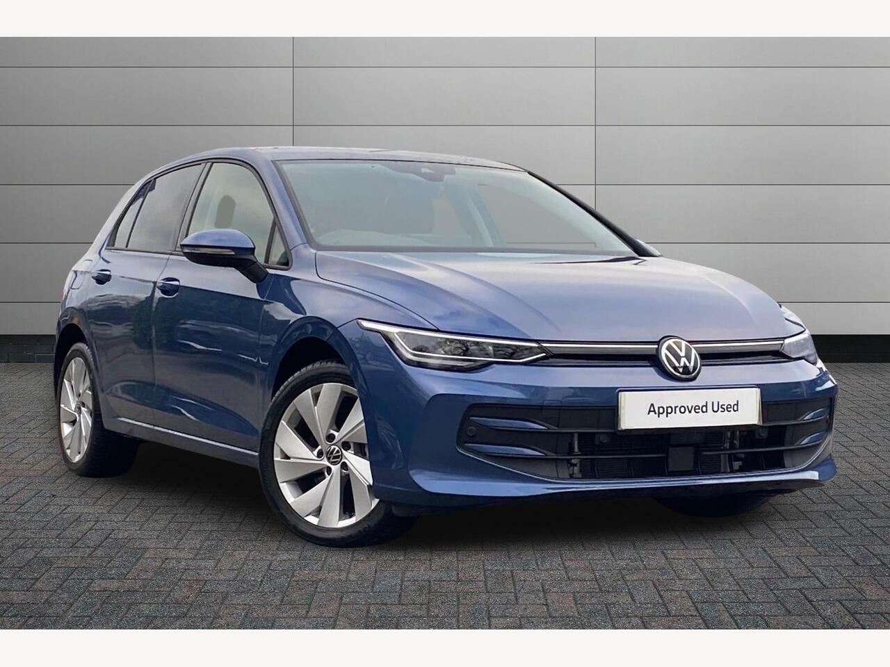 Main listing image - Volkswagen Golf