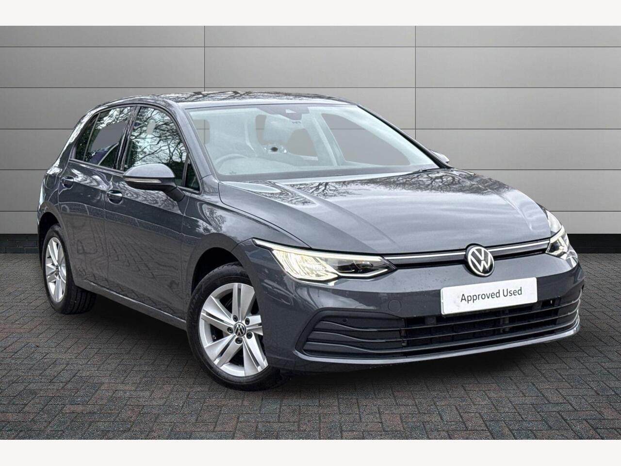 Main listing image - Volkswagen Golf