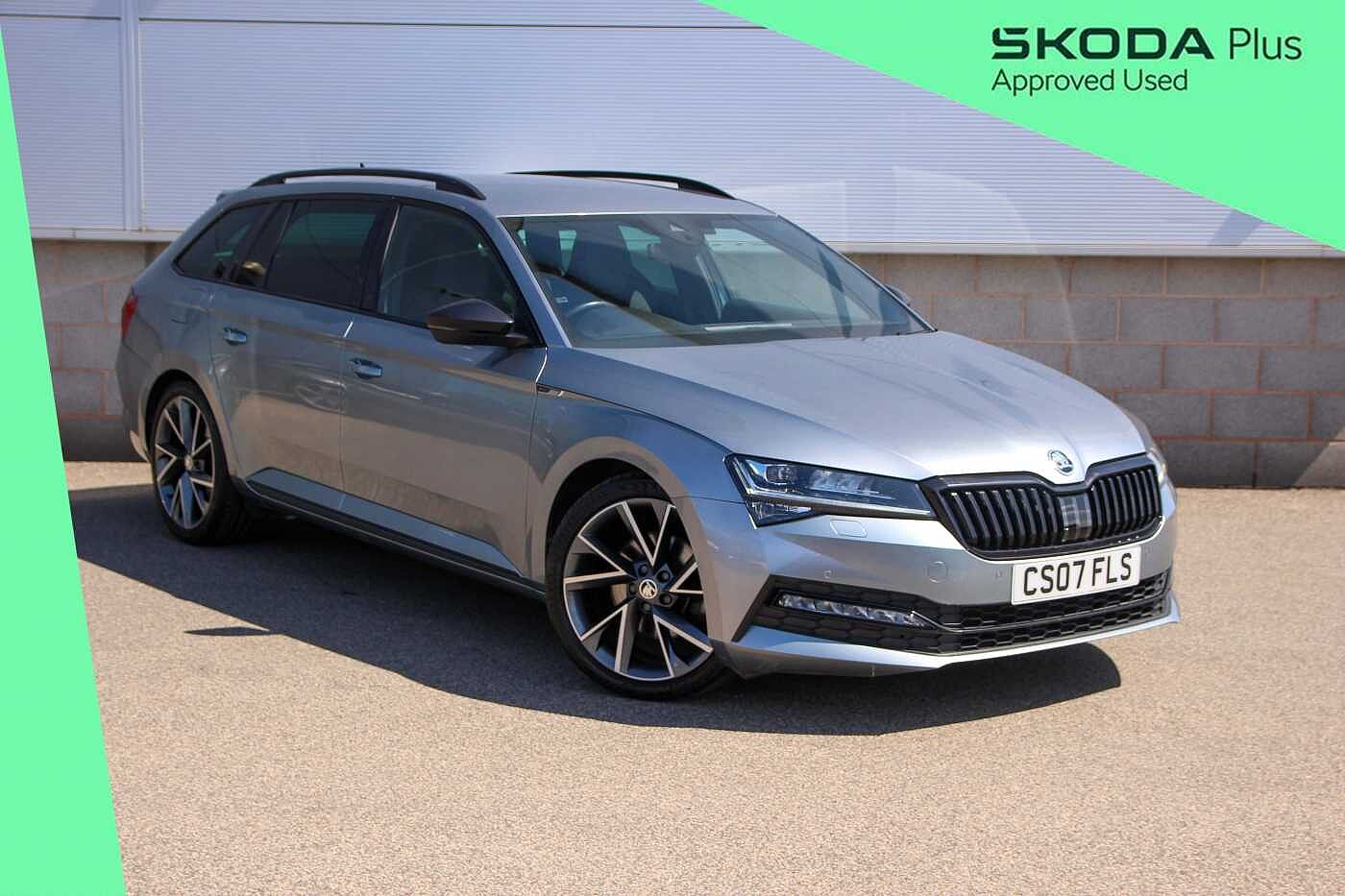 Main listing image - Skoda Superb Estate