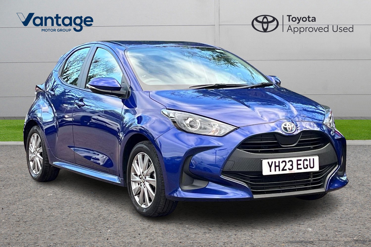 Main listing image - Toyota Yaris
