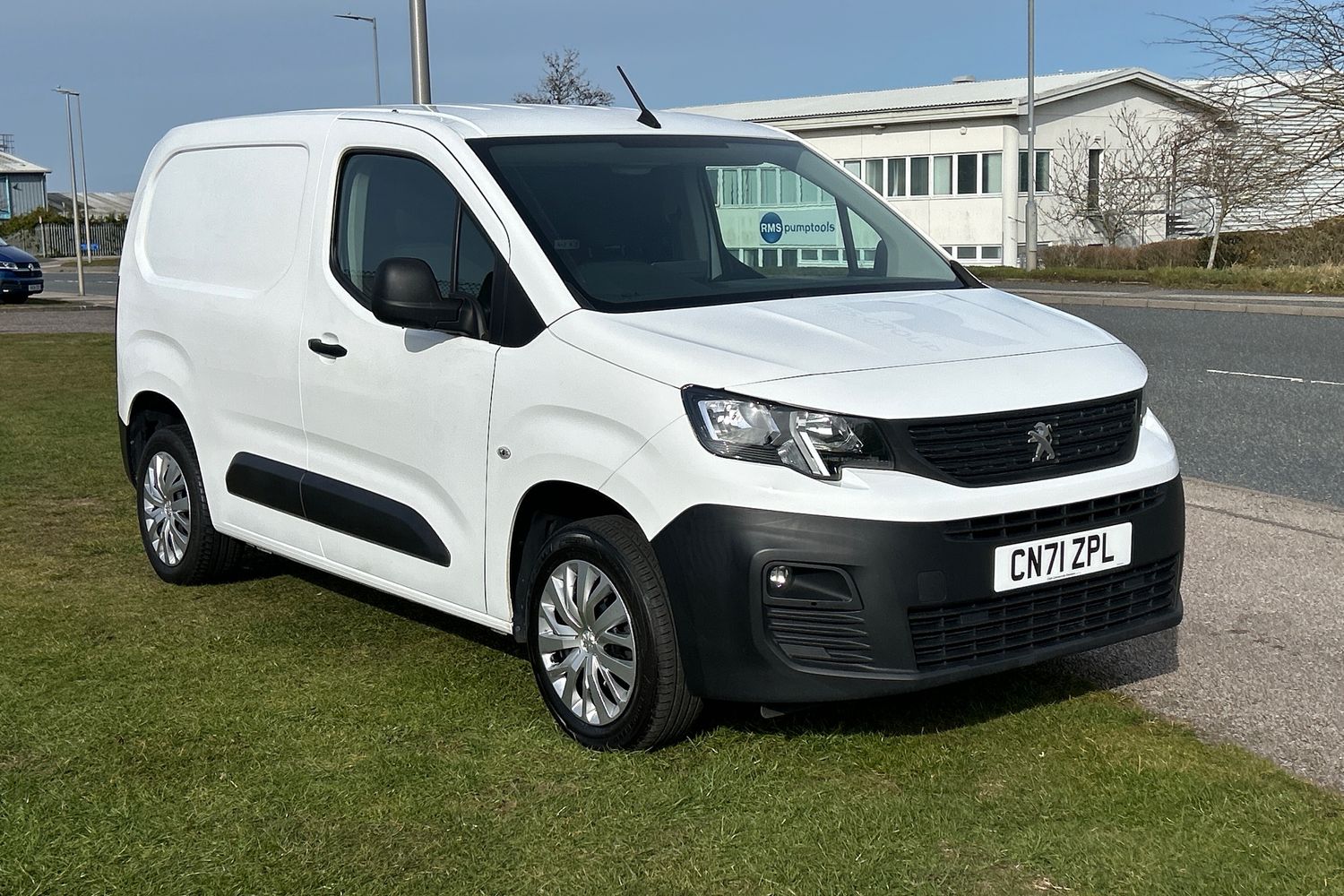 Main listing image - Peugeot Partner