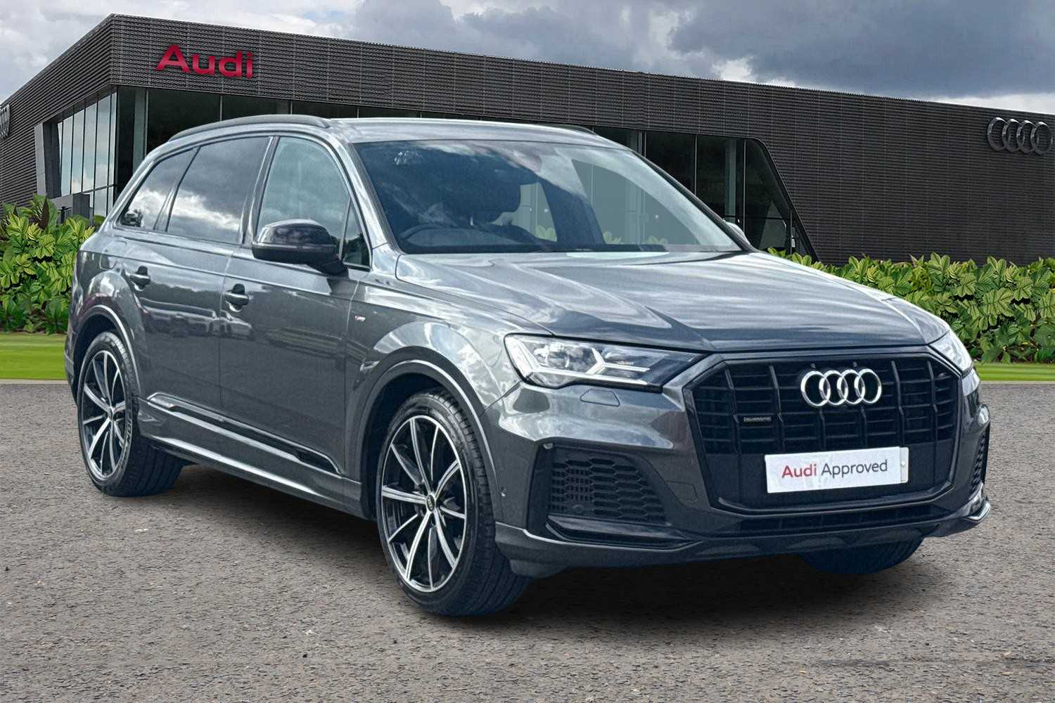 Main listing image - Audi Q7
