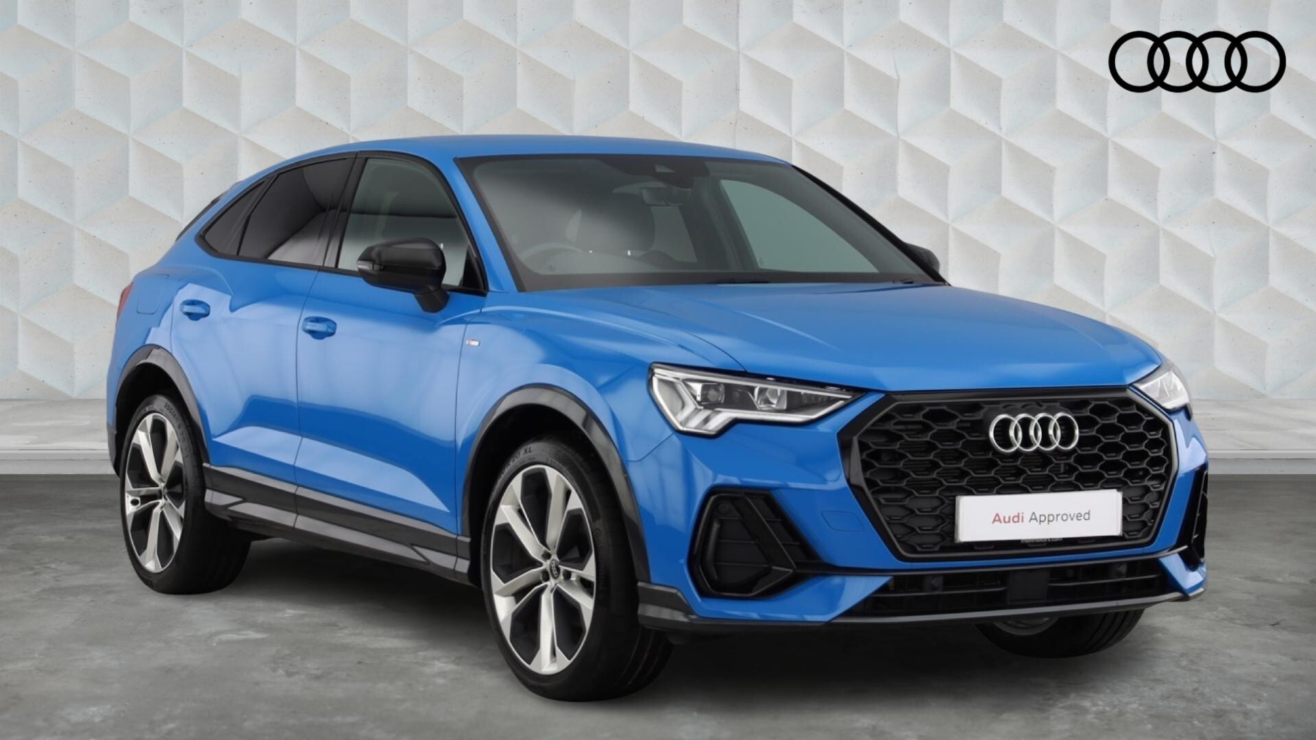 Main listing image - Audi Q3