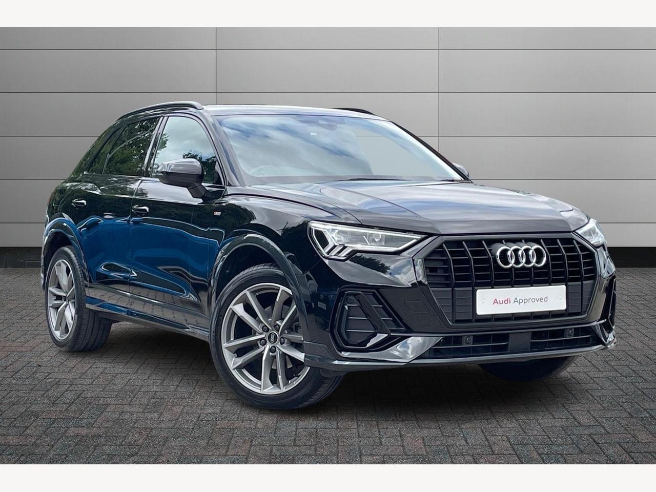Main listing image - Audi Q3