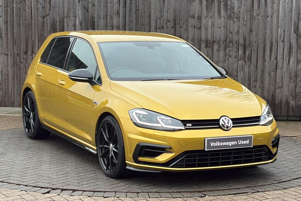 Main listing image - Volkswagen Golf