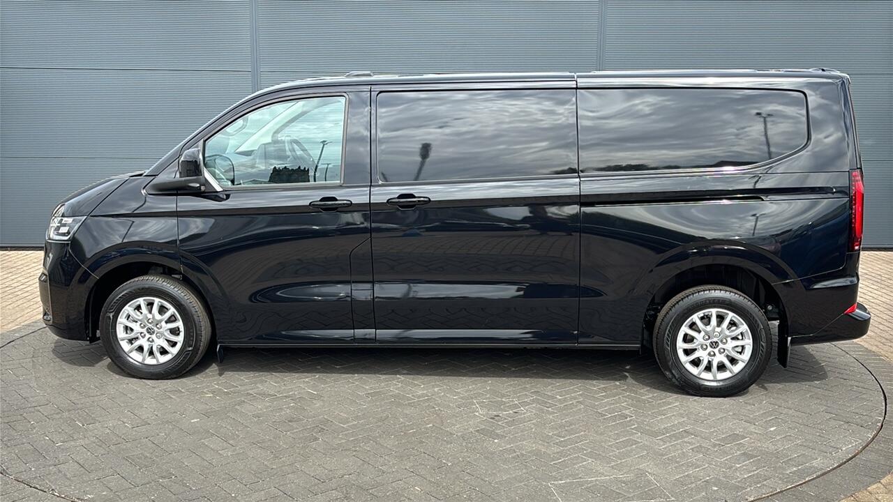 Main listing image - Volkswagen Transporter