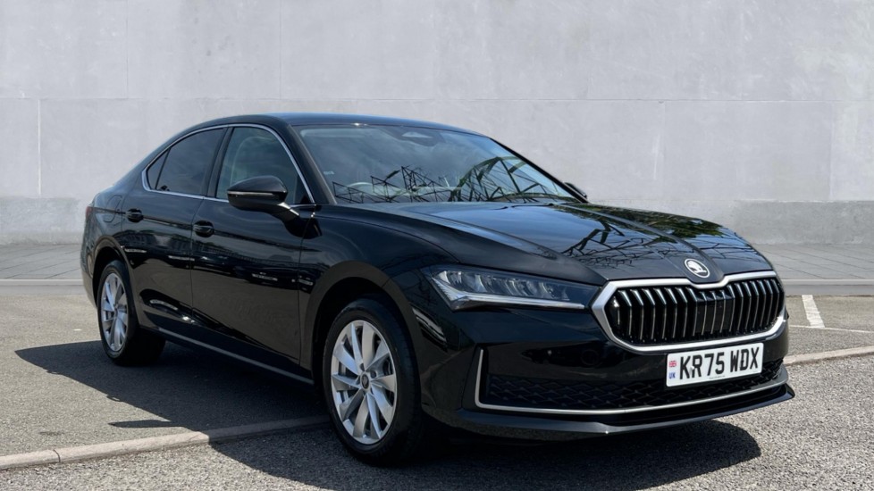 Main listing image - Skoda Superb