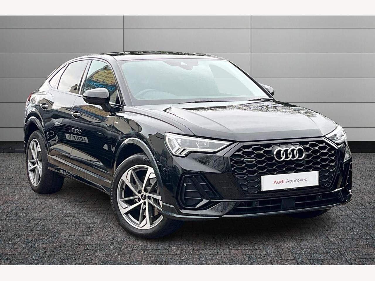 Main listing image - Audi Q3