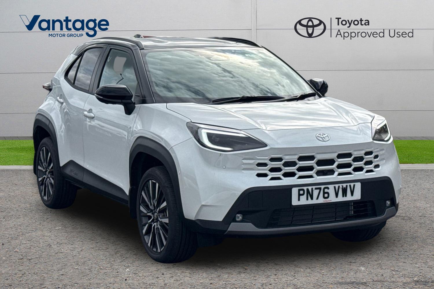 Main listing image - Toyota Yaris Cross