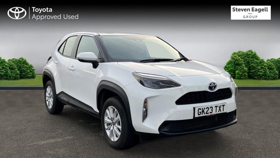 Main listing image - Toyota Yaris Cross