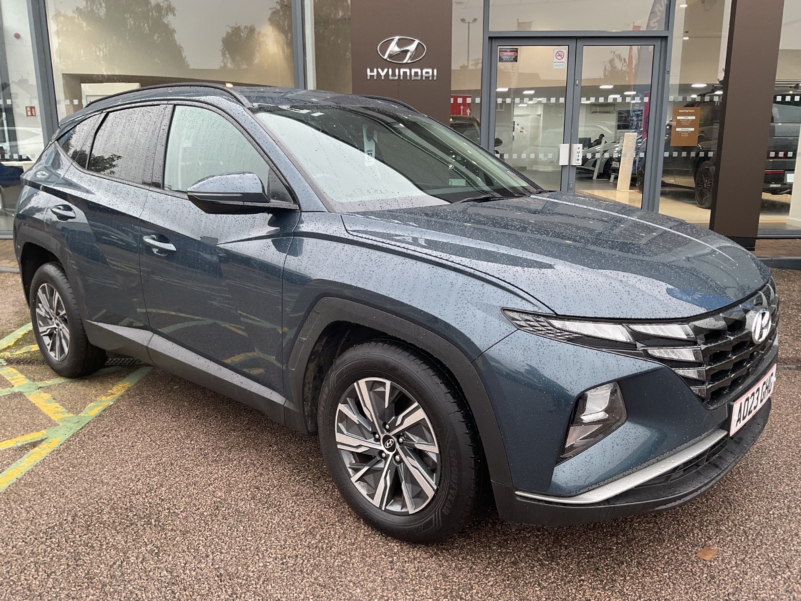 Main listing image - Hyundai Tucson