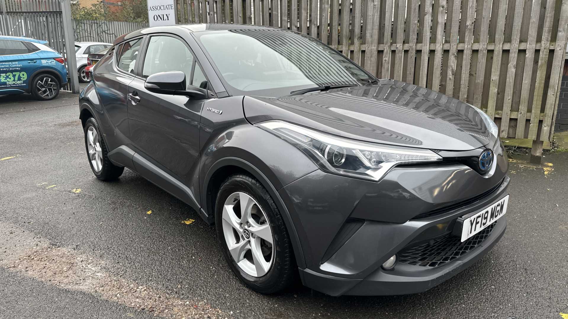 Main listing image - Toyota C-HR