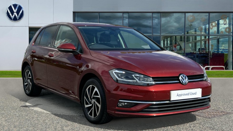 Main listing image - Volkswagen Golf