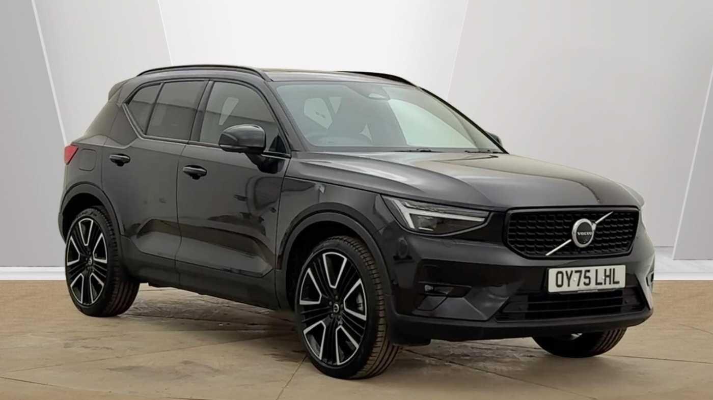 Main listing image - Volvo XC40