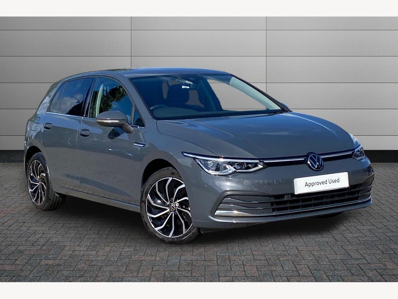Main listing image - Volkswagen Golf