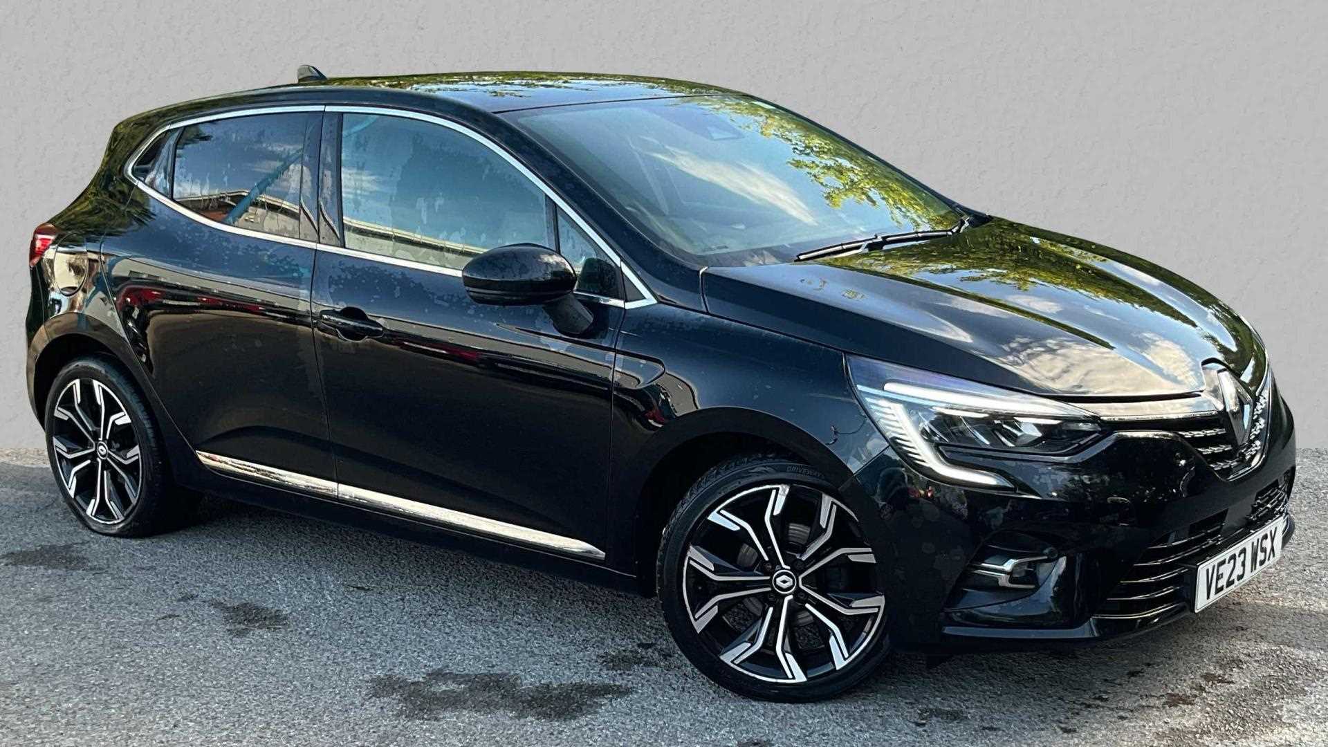Main listing image - Renault Clio
