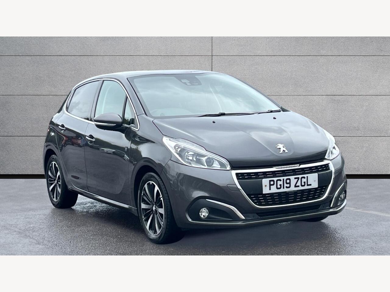 Main listing image - Peugeot 208