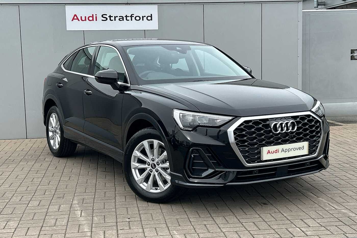 Main listing image - Audi Q3