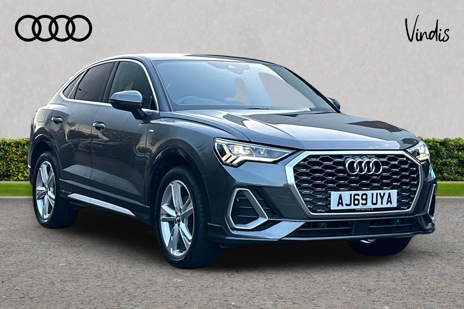 Main listing image - Audi Q3