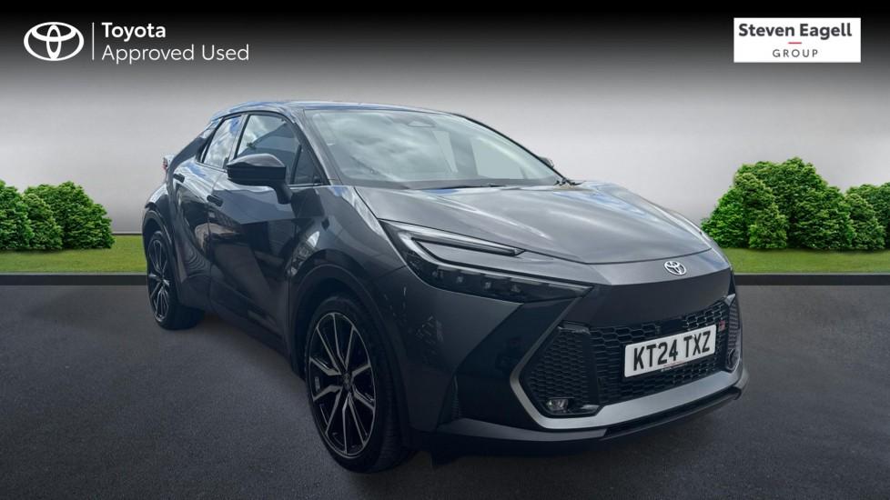 Main listing image - Toyota C-HR