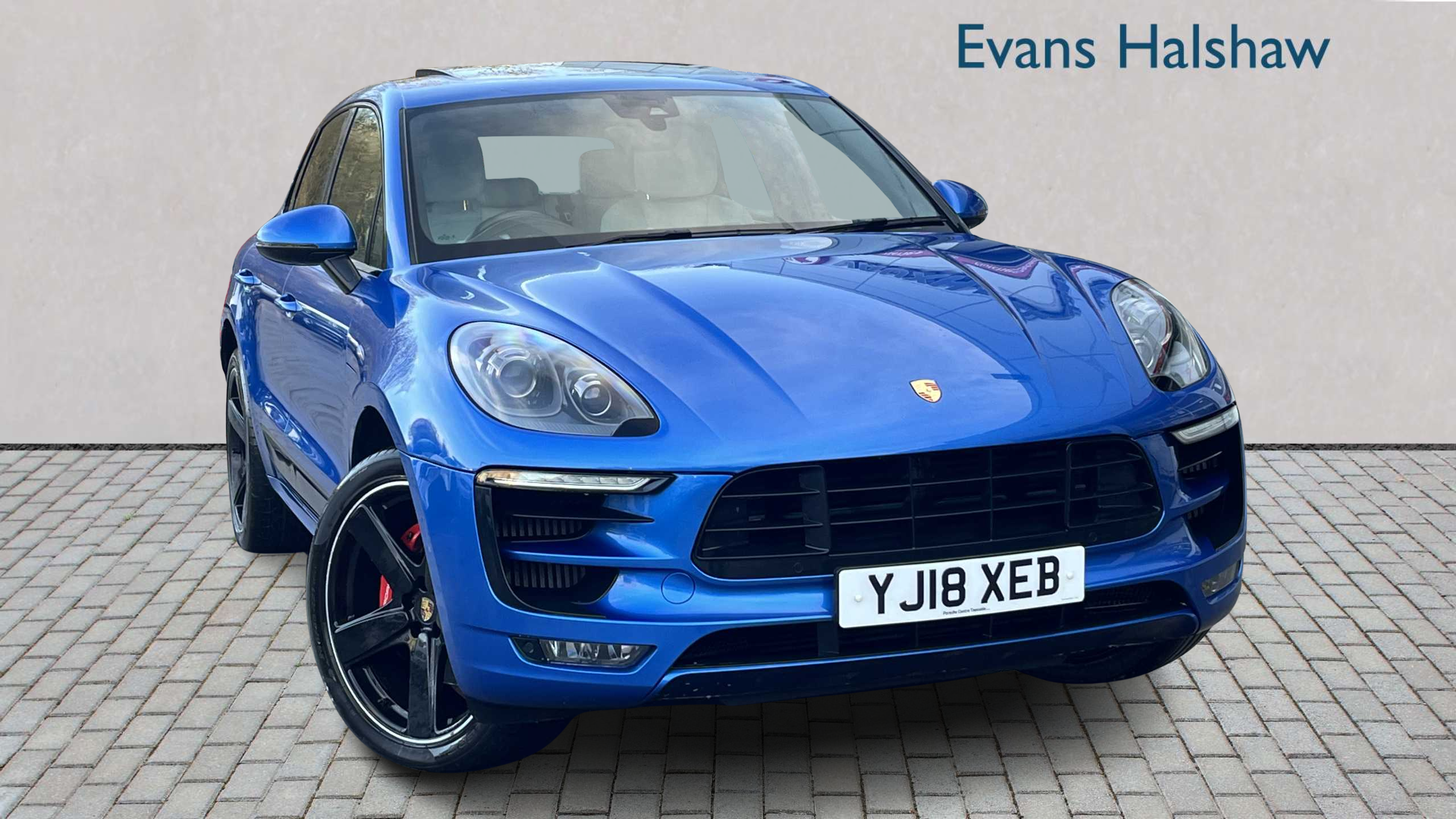 Main listing image - Porsche Macan
