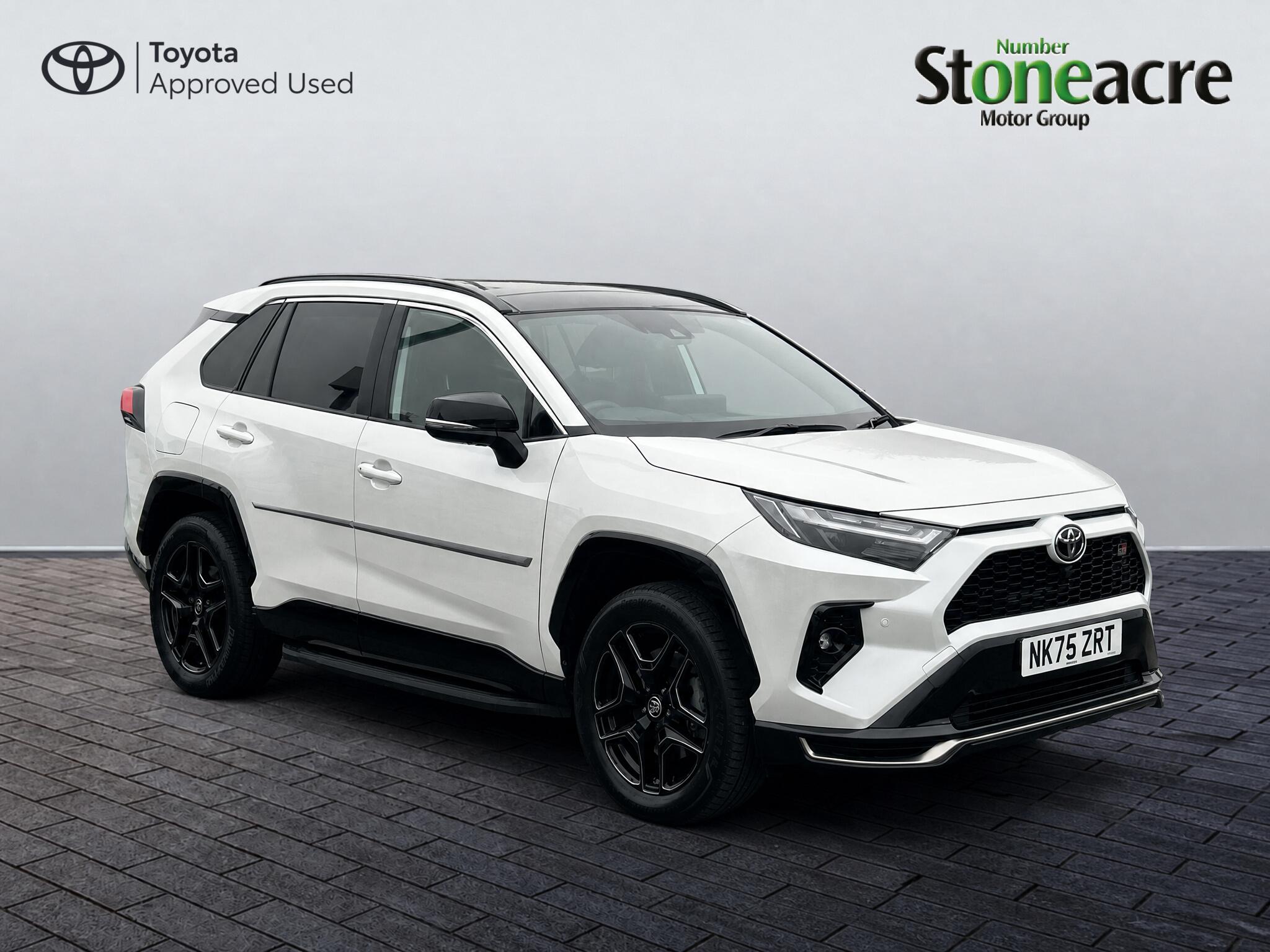 Main listing image - Toyota RAV4