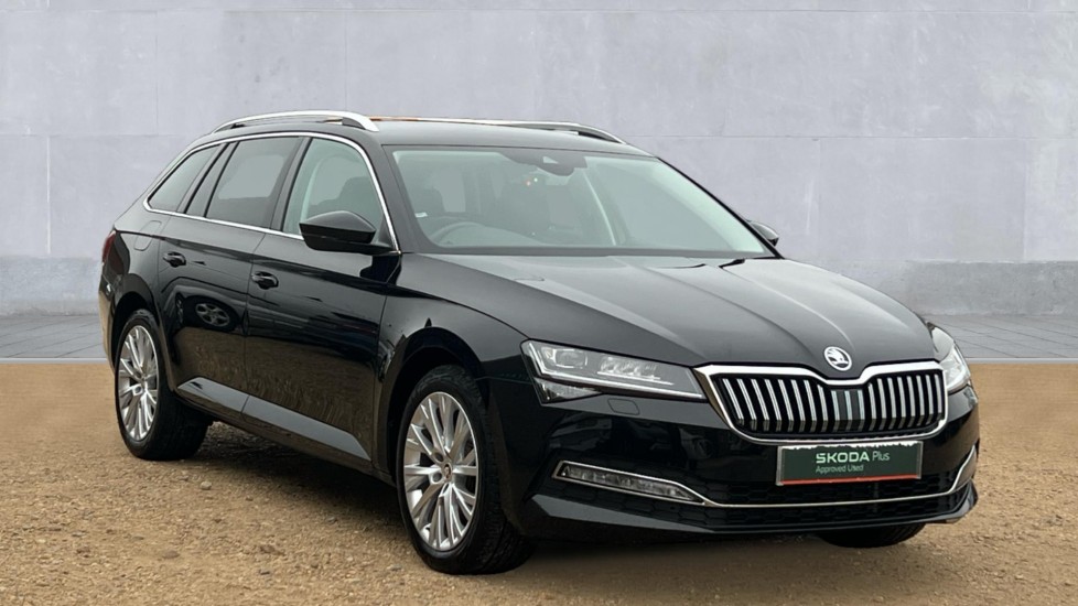 Main listing image - Skoda Superb Estate