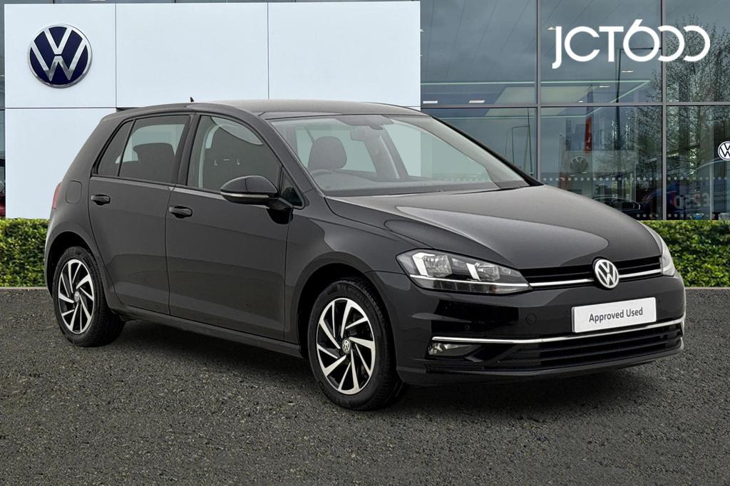 Main listing image - Volkswagen Golf