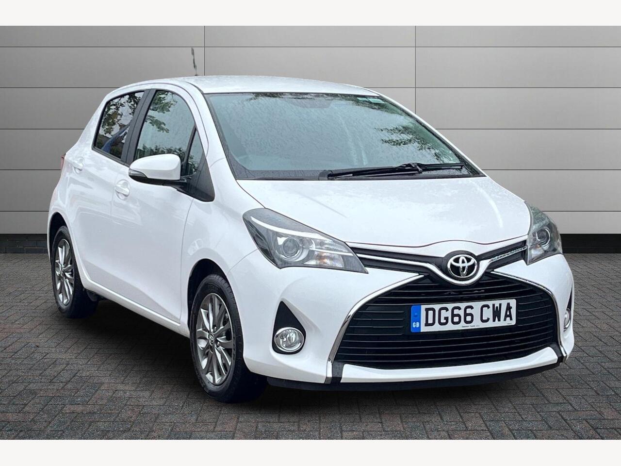 Main listing image - Toyota Yaris