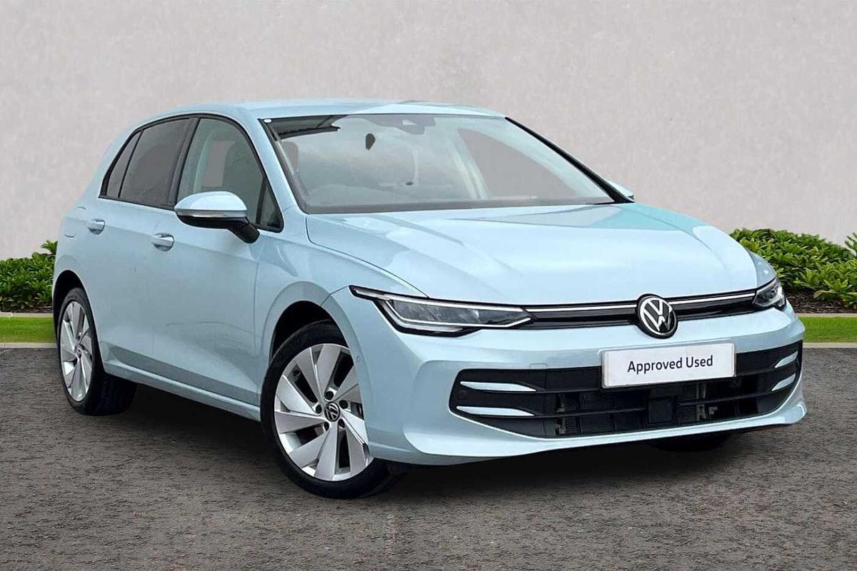 Main listing image - Volkswagen Golf