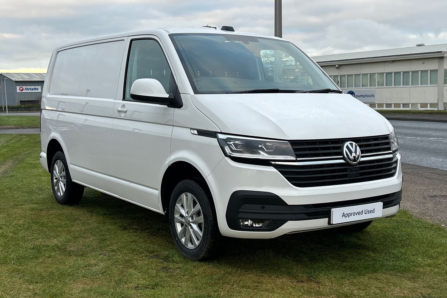 Main listing image - Volkswagen Transporter