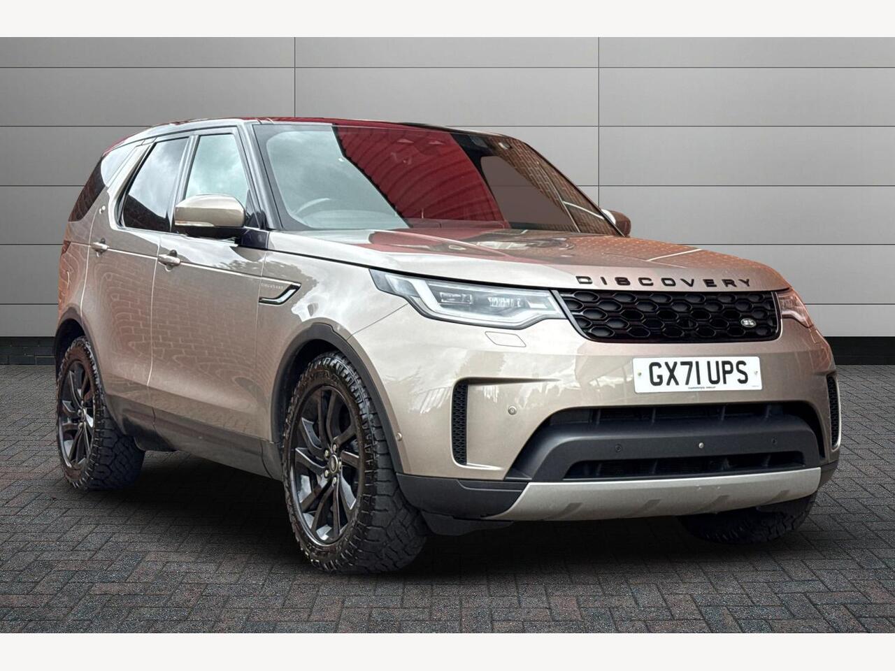 Main listing image - Land Rover Discovery