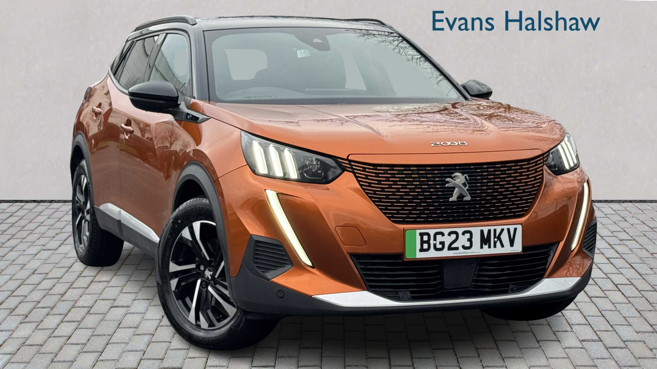 Main listing image - Peugeot e-2008