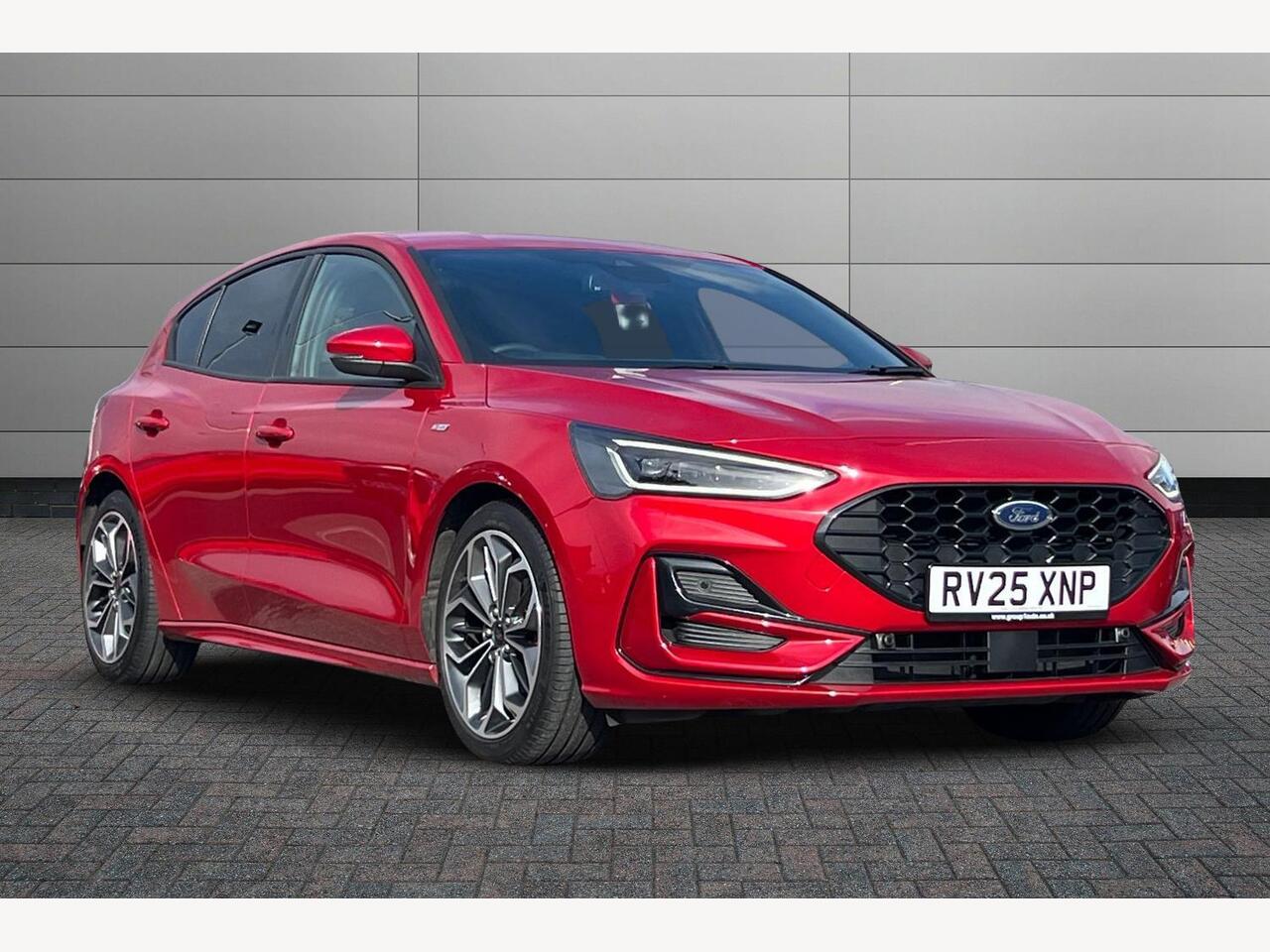 Main listing image - Ford Focus