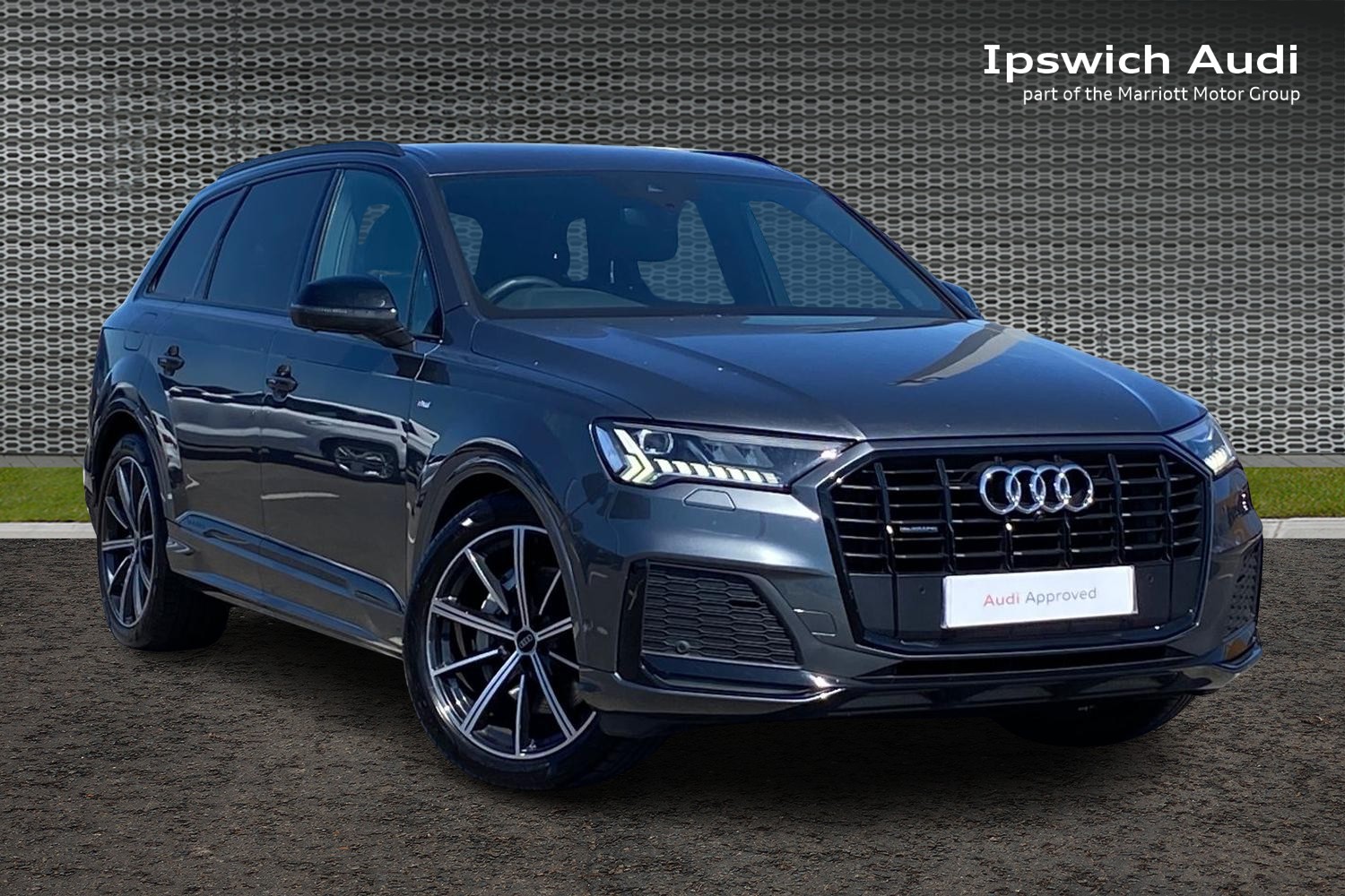 Main listing image - Audi Q7