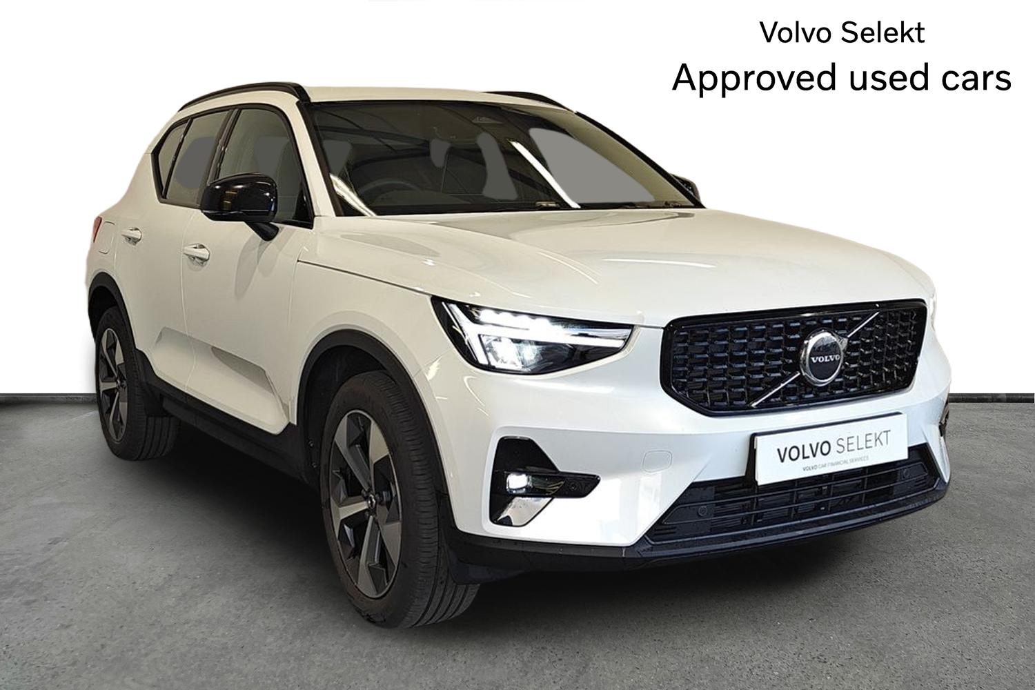 Main listing image - Volvo XC40