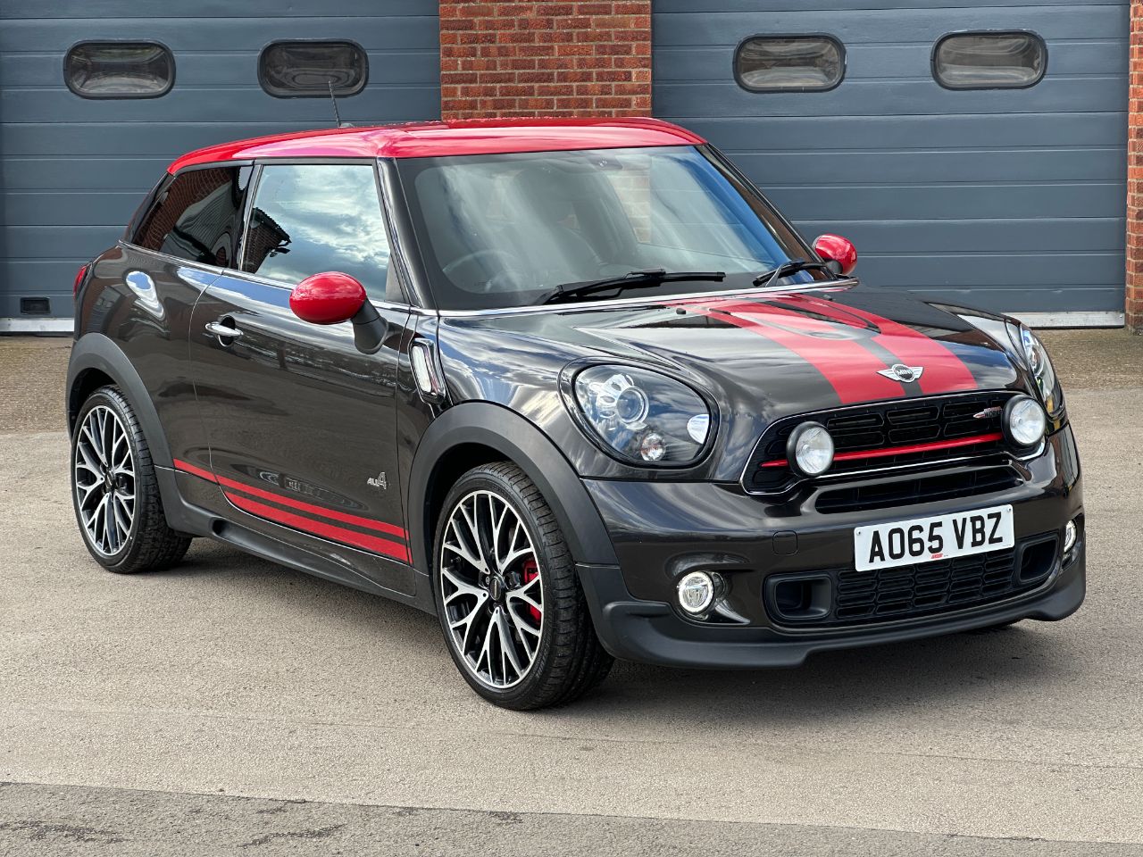 Main listing image - MINI Paceman