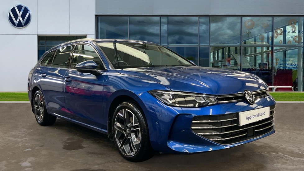 Main listing image - Volkswagen Passat Estate