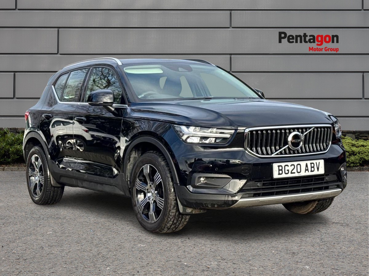 Main listing image - Volvo XC40