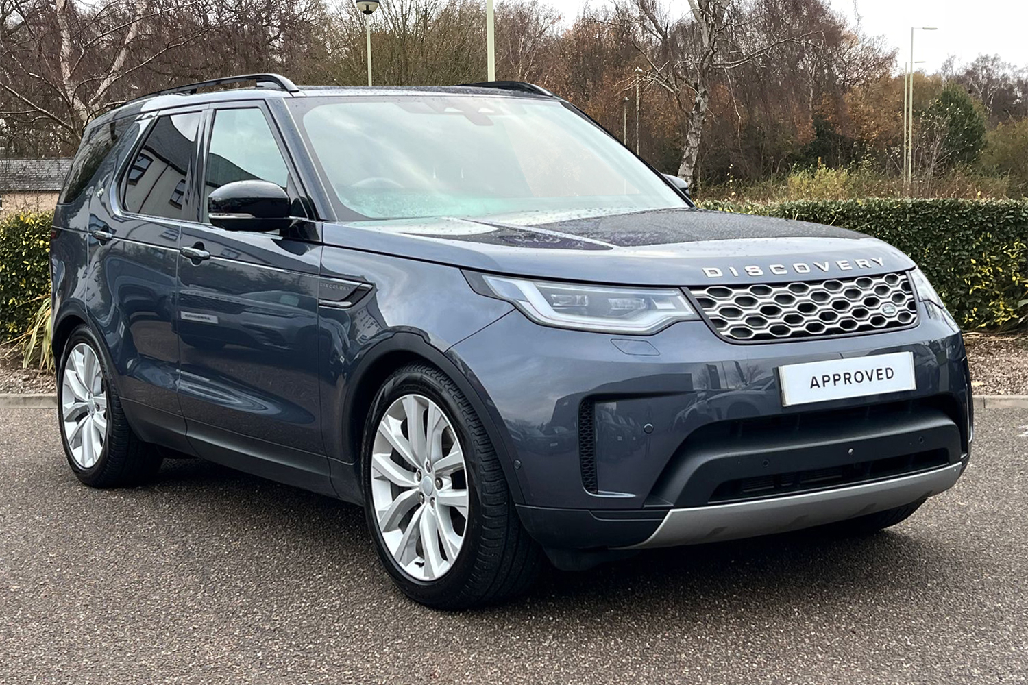 Main listing image - Land Rover Discovery