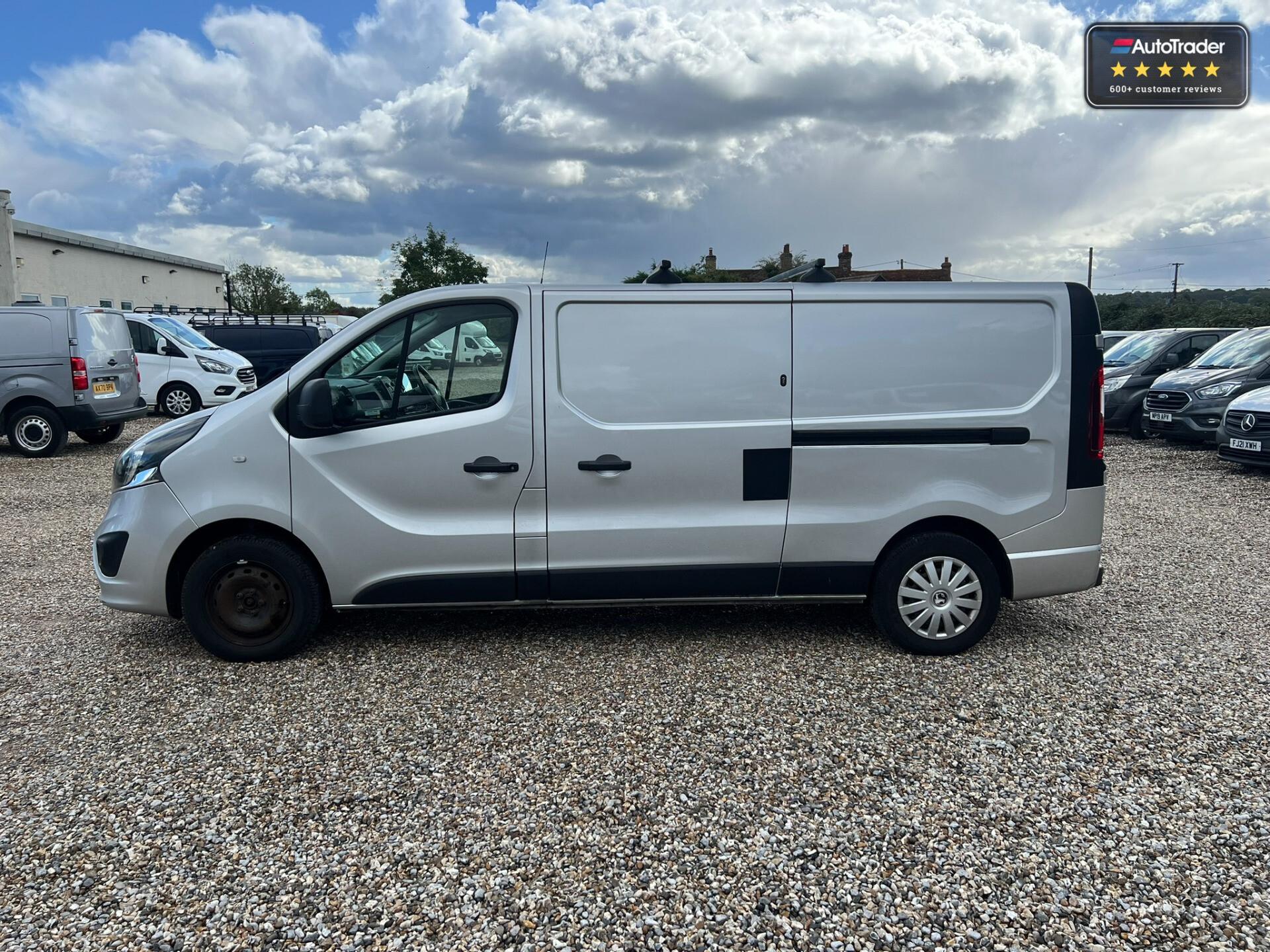 Main listing image - Vauxhall Vivaro